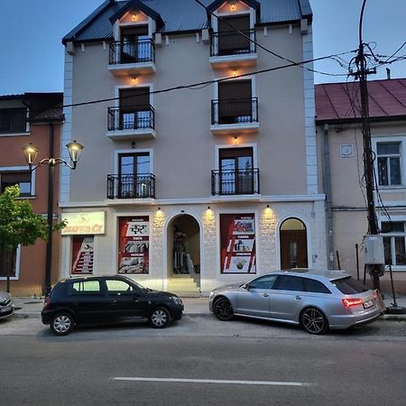 Lux Apartmani Bajova Цетине Экстерьер фото