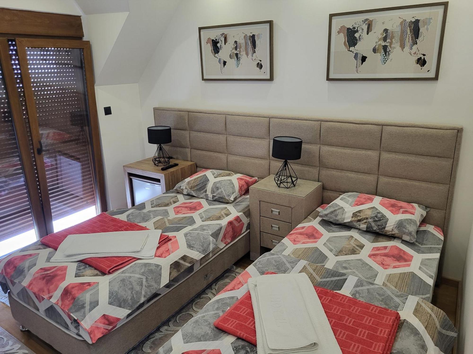 Lux Apartmani Bajova Цетине Экстерьер фото