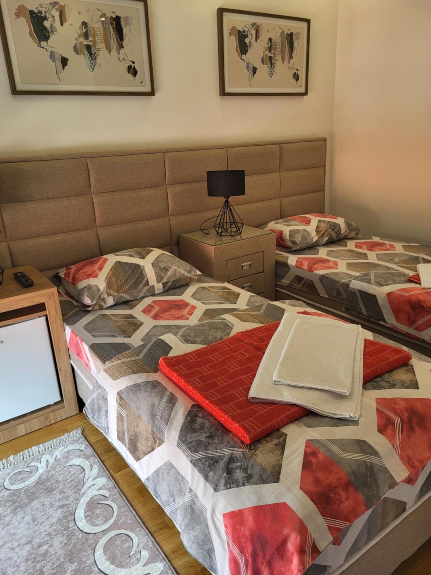 Lux Apartmani Bajova Цетине Экстерьер фото